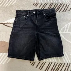 H&M リラックスフィット ブラックショートパンツ