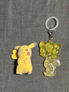 ピカチュウ フロッキーフィギュア　めじるしアクセサリー　セット