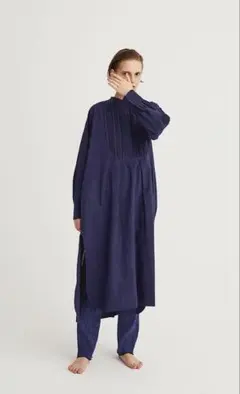 Pheeta ピンタックシャツワンピース ネイビーのサムネイル