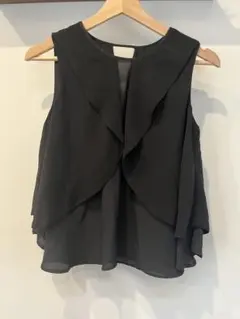 ZARA 黒 フリル ノースリーブ トップス XS