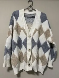 ダイヤモンドパターンのカーディガン