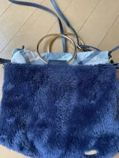 ブルーレーベル　クレストブリッジ　ネイビー ファー ショルダーバッグ