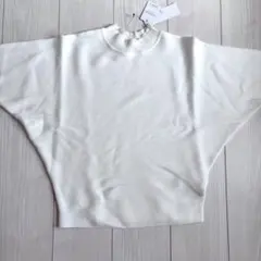 新品　coca しっとりやわらか ボトルネックドルマンニット　アイボリー　M