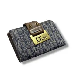 Item thumbnail for item 08c27cf9-f82e-45f9-bfaa-3a0d96b67e2e