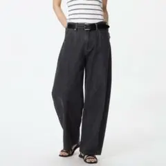 UNIQLO バギーカーブジーンズ 23 ダークグレー 丈標準