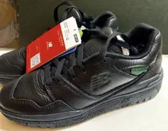 new balance 22.5㎝　新品タグあり箱付き 最終値下げ　早い物勝ち