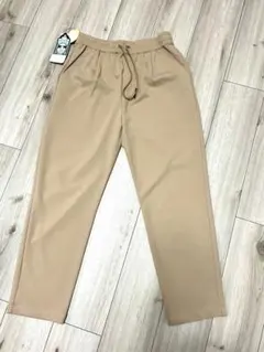 ベージュ イージーパンツ レディース