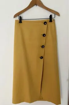 【NOBLE】ノーブル　マスタード ボタン付きタイトスカート