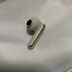 Anker イヤフォン　左　ワイヤレスイヤホン