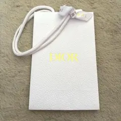 Dior ショッパー（紙袋）リボン付き