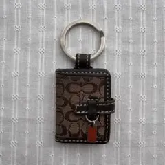 vintage coach Book Photo keychain - メルカリ