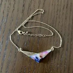 マルチカラー三角形ペンダントネックレス