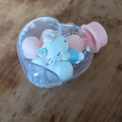 本日価格！ハローキティ ハート型キーホルダー