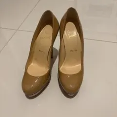 Christian Louboutin ベージュハイヒール　高め　37