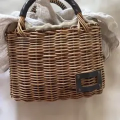 美品✨エバゴス ebagos レザーコンビ かごバッグ リボン 黒 ミラー付 美品✨エバゴス ebagos レザーコンビ かごバッグ リボン 黒 ミラー付