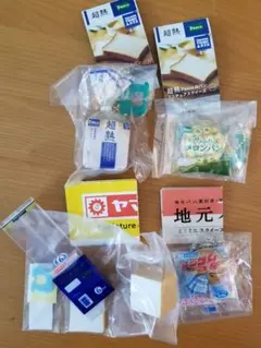 カプセルトイ　企業パンスクイーズチャーム　 Pasco　ヤマザキ　地元パン