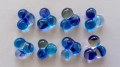 1983 ガラスビーズ　ブルー3連　10〜13mm