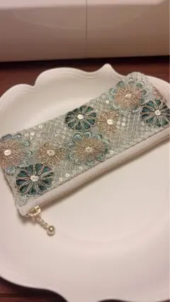 Item thumbnail for item 3641d128-da81-4d38-94e5-056e77fb217c