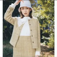 Lily Brown ノーカラージャケット