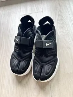 NIKE ナイキ　アクアリスト ブラック スニーカーのサムネイル