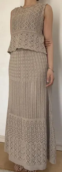 茶色ノンスリーブワンピース