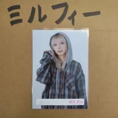 Item thumbnail for item 2261e46f-3263-48a2-8d19-5612cafb0d20