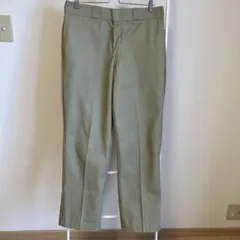 Item thumbnail for item 32813393-b92a-4ee5-bd9a-2931e26cd8da