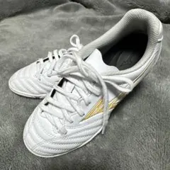 Mizuno サッカー トレーニングシューズ ホワイト ゴールドのサムネイル