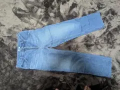 お得！UNIQLO ストレートデニム25㌅ 63.5cm （股下70cm）
