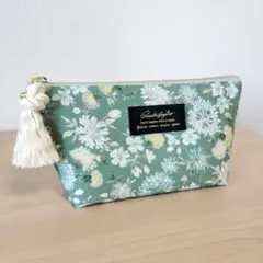 Item thumbnail for item f2b4fcaf-0fd0-4f42-acac-6c8b44bf8784