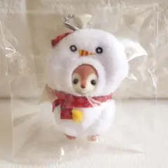 【新品未使用】シルバニア シカの赤ちゃん雪だるまチェーンキーホルダー