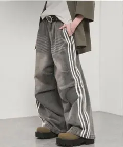 【完売商品】サイドライン ワイドデニムパンツ