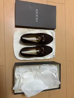 GUCCI ブラウン スエード ローファー