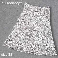 7-IDconcept. 総柄 Aライン ロングスカート サイズ38のサムネイル