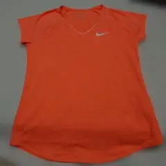 Nike Dri-FITピンク Vネック TシャツサイズL