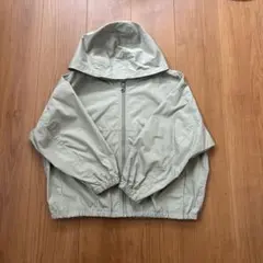 ユニクロ　130cm薄手ジャンバー