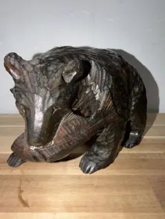 木製クマ彫刻（台座付き）