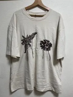 【新品未使用】タグ付き　ZARA 花柄刺繍 Tシャツ クリーム色