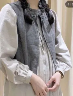 【美品】サマンサモスモス　フリル襟前後着ベスト