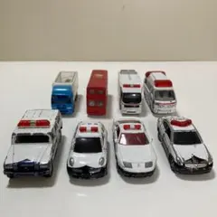 トミカ　パトカー　救急車　バス　トラック　タカラトミー