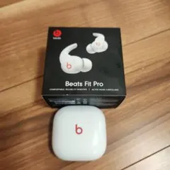 Beats イヤホンケース 充電ケースと外箱 ホワイトのサムネイル