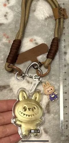 Labubuゴールド　キーホルダー　携帯ストラップ