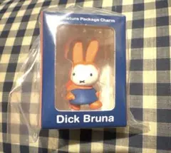 【DickBruna】雪の日のミッフィーうさこちゃんミニチュアパッケージチャーム