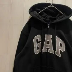 GAP y2k 00s フーディー ジップパーカー デカロゴ 刺繍 人気
