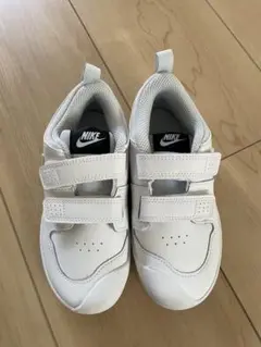 Nike キッズスニーカー ホワイト