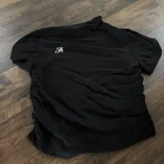 美品ブラック 流行りのショート丈　半袖Tシャツ Aロゴ　 Lサイズ