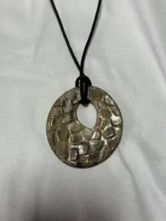 リバーシブル円形ネックレス