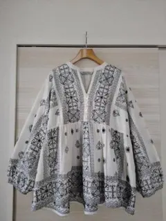 TORRAZZO DONNA　刺繍ブラウス　コットン　インド製のサムネイル