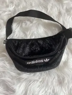 adidas ウエストポーチ 黒 ボディバッグ ショルダーバッグ