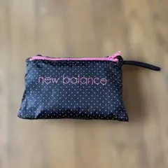 New Balance ポケッタブル ウィンドブレーカー ドット柄のサムネイル